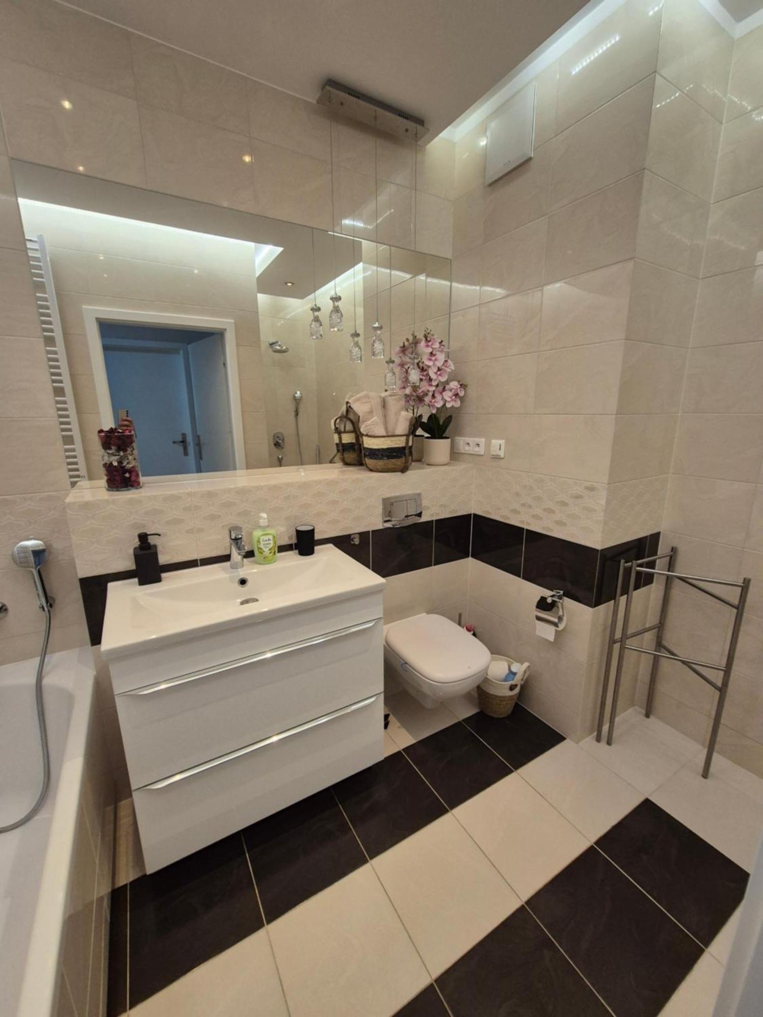 Big 21 Old Town Lux Apartment, Self Check-In 24H, Free Parking Posen Exterior foto