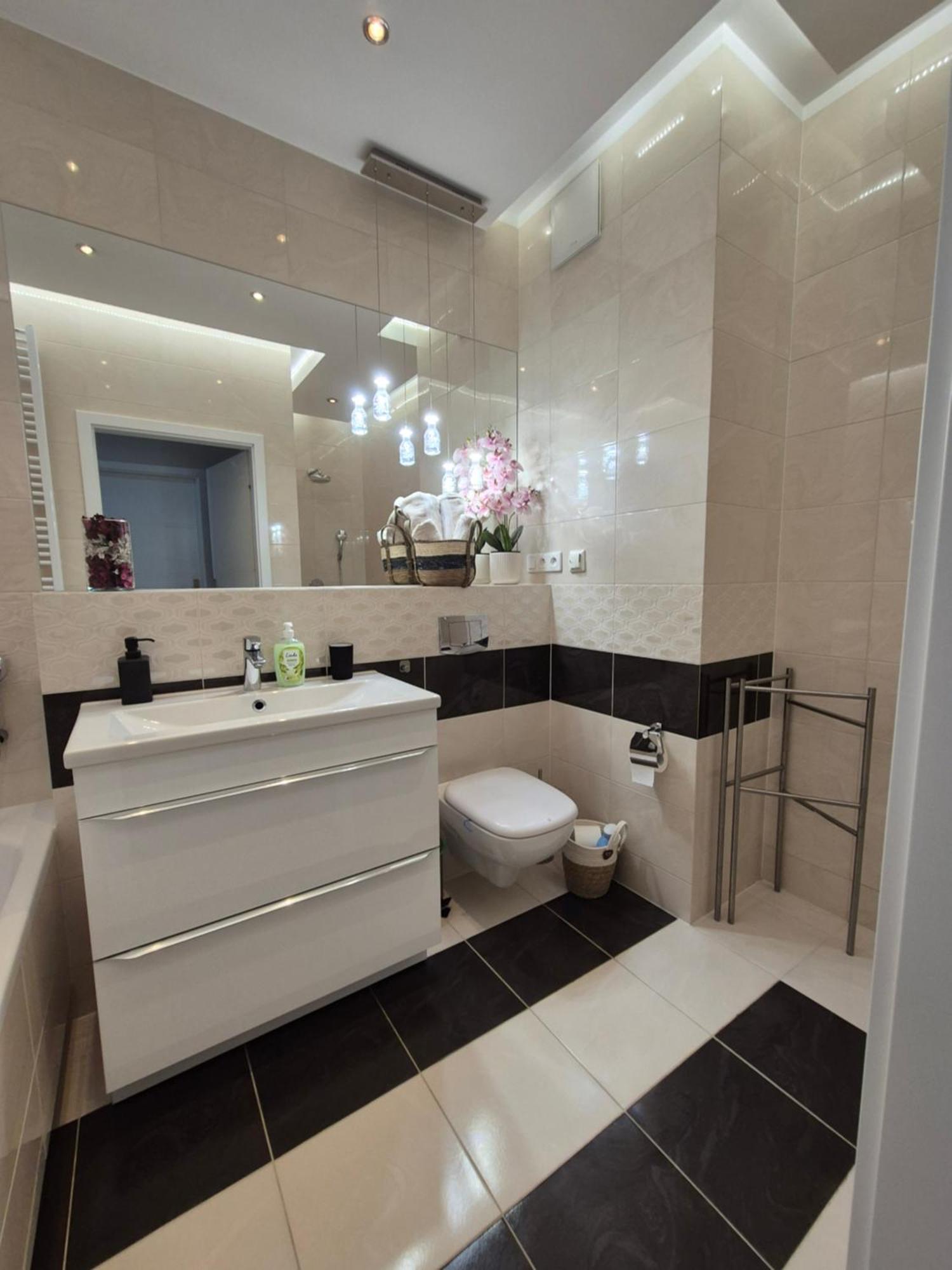Big 21 Old Town Lux Apartment, Self Check-In 24H, Free Parking Posen Exterior foto